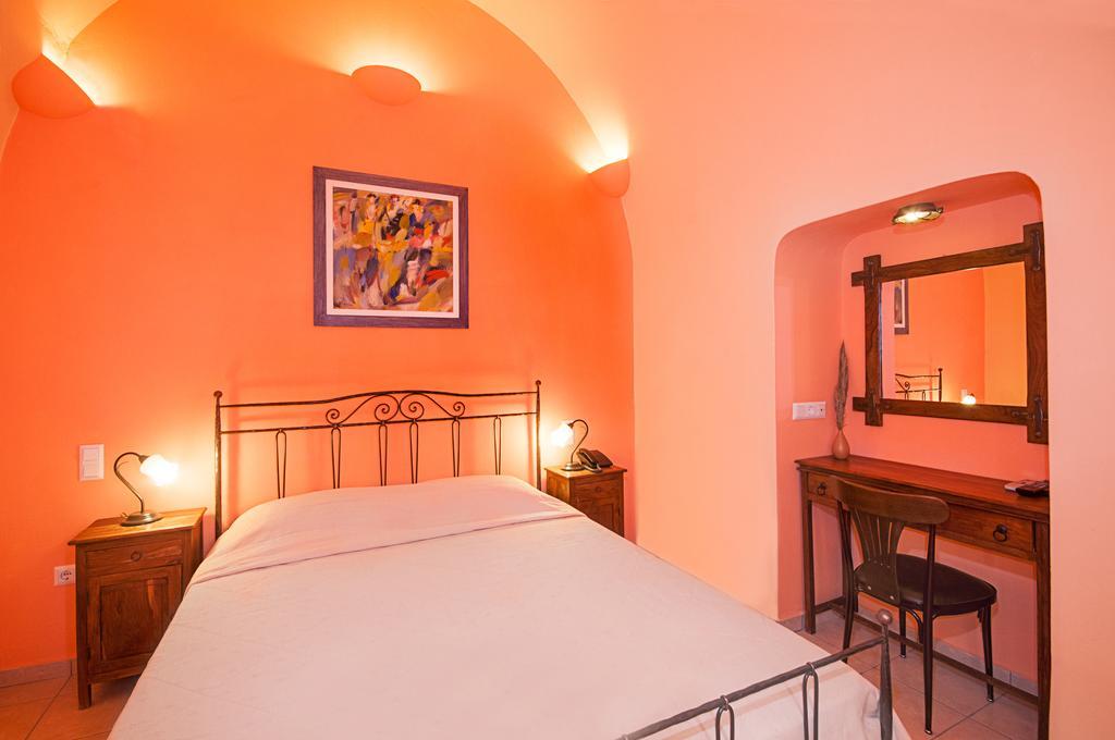 Donna'S House Santorini Hotel Pýrgos Екстериор снимка
